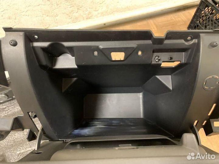 Бардачок Ford C-Max 2003-2010 минивэн 2 2005 V103