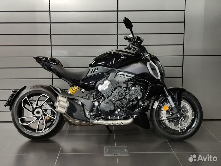 Ducati Diavel V4
