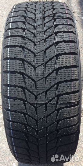 Triangle PL01 215/50 R17 95R