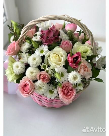 Корзина с цветами 016