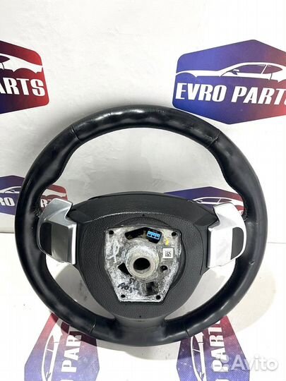 Руль М-стиль BMW 5 F10 F11 с лепестками