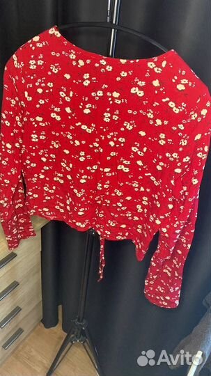 Блузка в цветочек женская