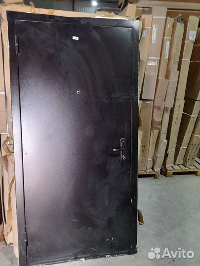 Дверь металлическая