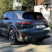 Porsche Cayenne 3.0 AT, 2020, 75 000 км, с пробегом, цена 7 590 000 руб.