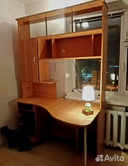 Компьютерный стол