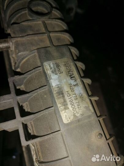 Радиатор Renault trucks Premium 2 (01.05)