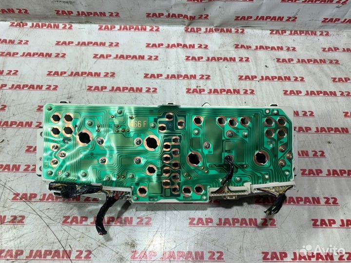 Панель приборов Mitsubishi Challenger K99 6G74