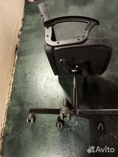 Компьютерное кресло