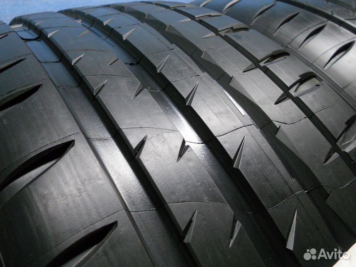 Michelin Pilot Sport 4 S 275/35 R20 102Y