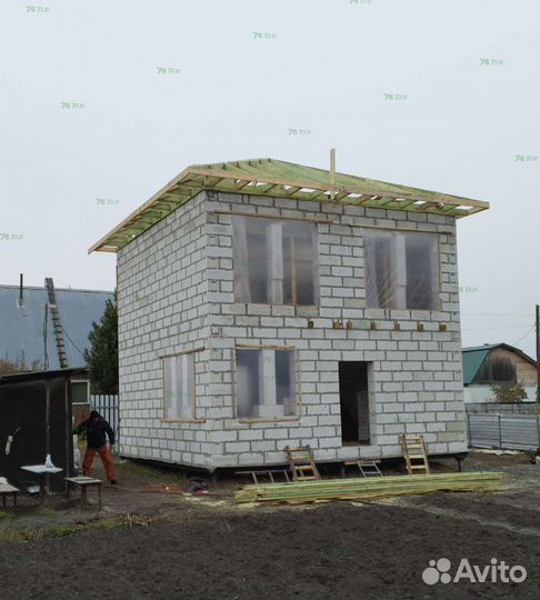 Плотники сборщики-монтажники бань и домов