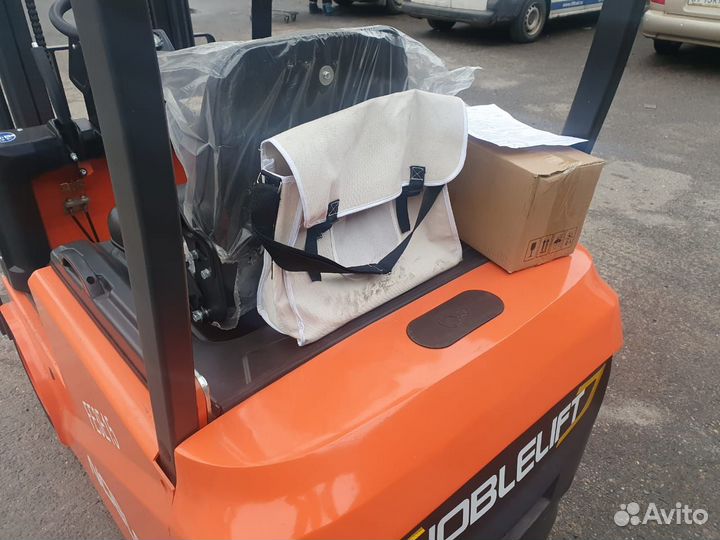 Вилочный погрузчик Noblelift FE3E12, 2024