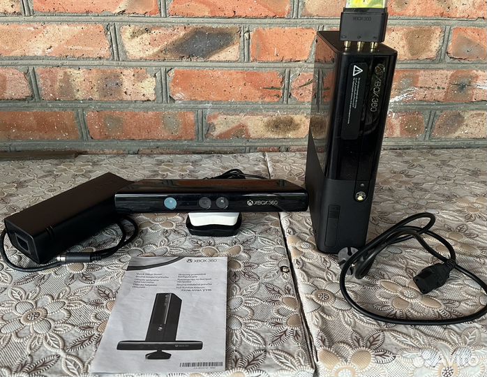 Xbox 360E 500gb + kinect