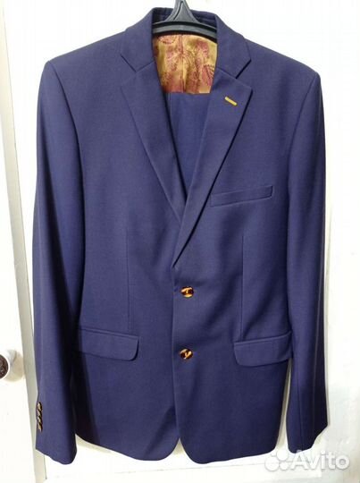 Мужской костюм