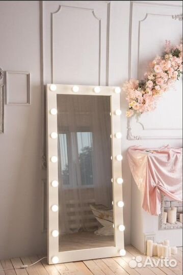 Гримерное зеркало в полный рост