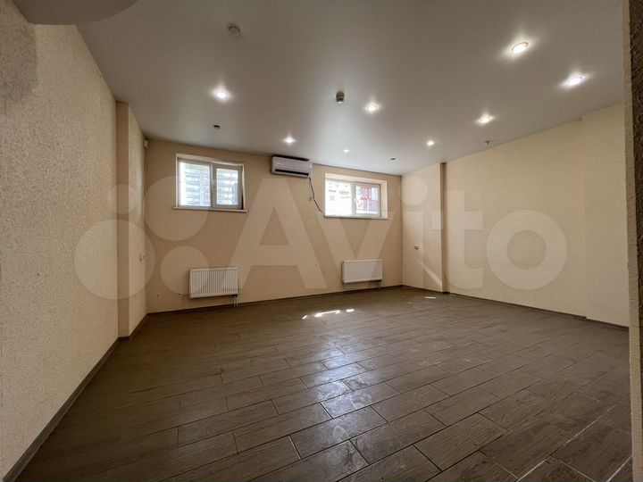 Торговая площадь, 55 м²