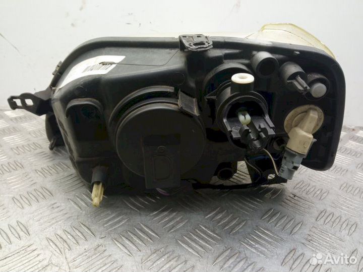Фара 8200211006 Renault Logan 1 (2004-2014)