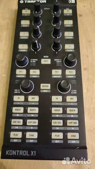 DJ контроллер Traktor kontrol x1