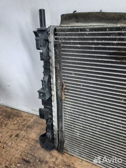 Радиатор основной Ford Focus универсал 1.6 2005