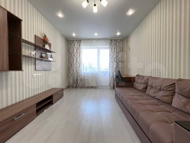 2-к. квартира, 60 м², 2/25 эт.