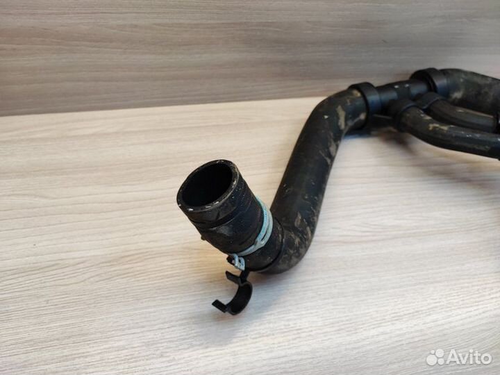 Патрубок радиатора нижний LADA X-Ray Cross