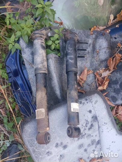 Амортизатор задний Ford Mondeo 2009