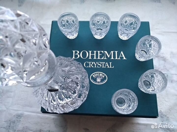 Графин с рюмками