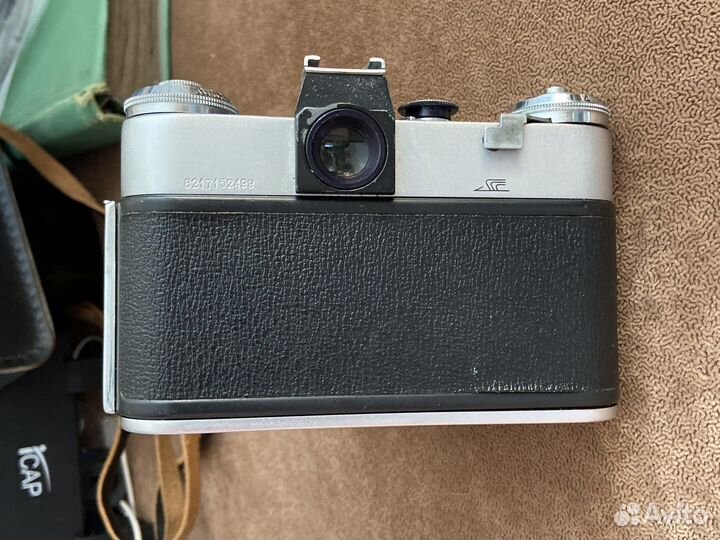 Зеркальный фотоаппарат зенит-е