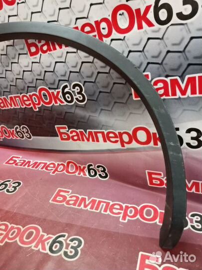 Накладка крыла задняя правая Volkswagen Touareg