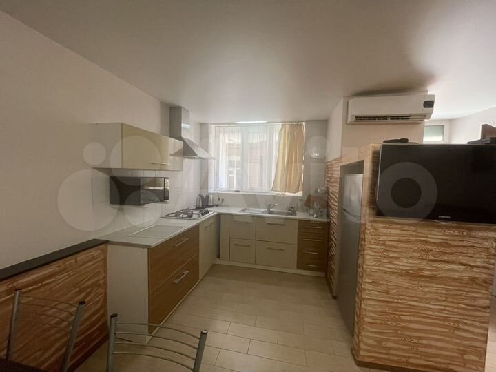 Комната 36 м², 1/3 эт.