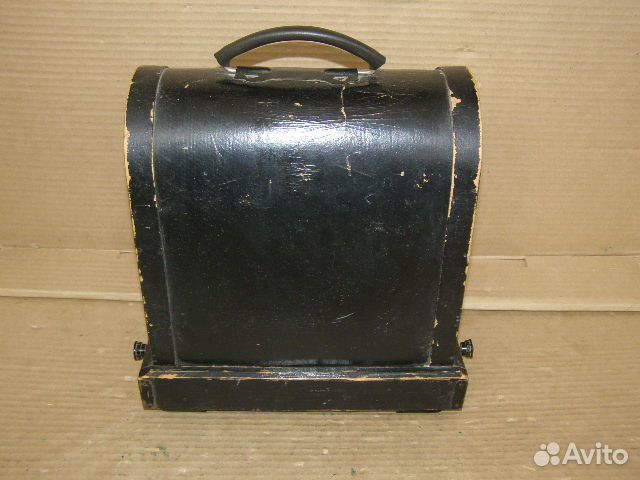 Старинный фильмоскоп. СССР. 50-е гг. Рабочий