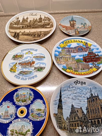 Сувенирные тарелки из разных стран