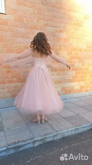 Платье вечернее