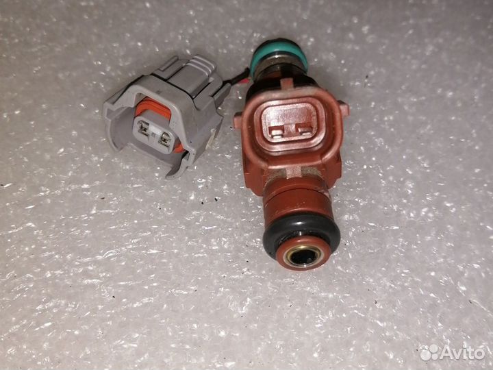 Топливная форсунка QG18DE