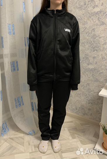 Костюм спортивный