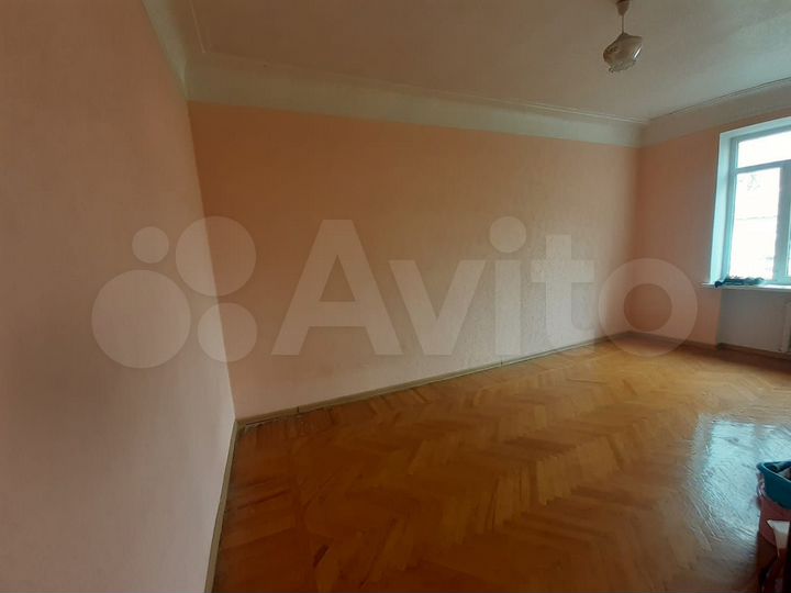 3-к. квартира, 71,4 м², 2/4 эт.