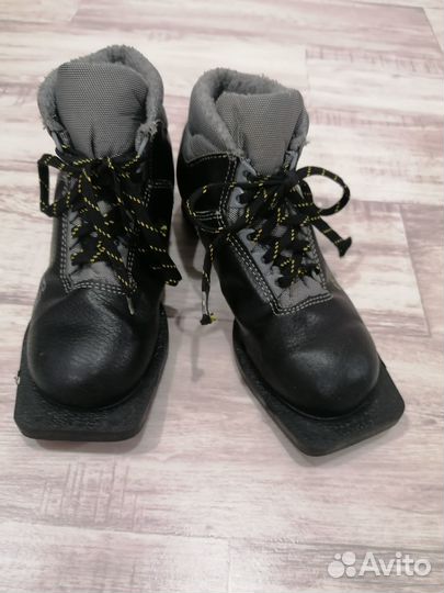 Лыжные ботинки детские 34