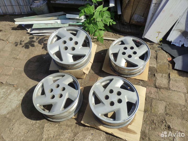 Литые диски r15