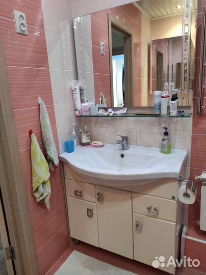 Тумба для ванной с зеркалом