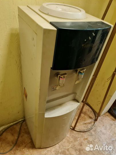 Куллер для воды напольный