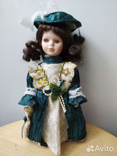 Кукла ретро