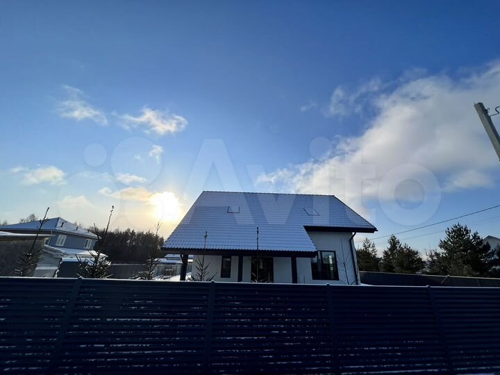 Дом 175 м² на участке 7,5 сот.