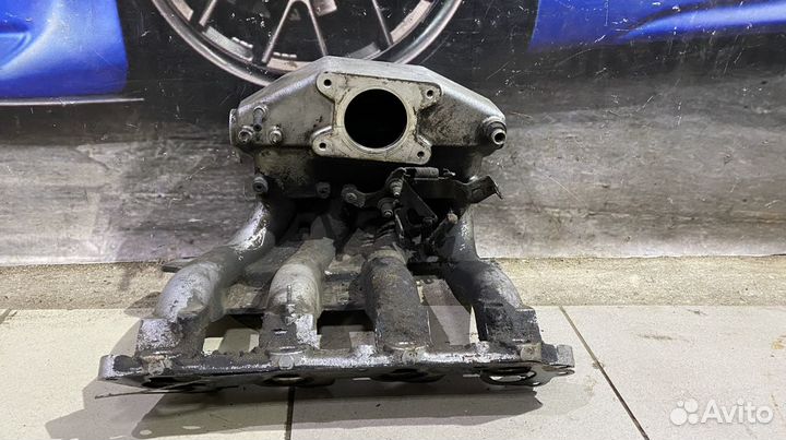 Впускной коллектор Mercedes Benz W202 M111