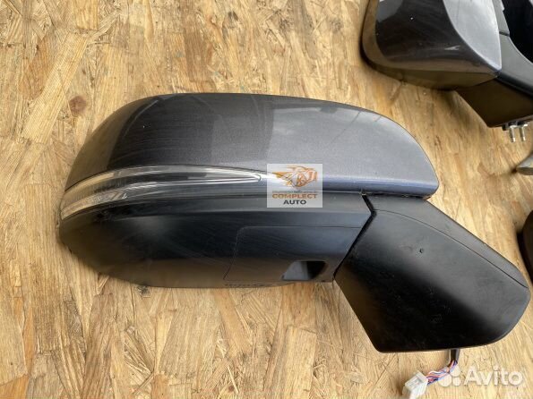 Зеркало правое Toyota RAV-4 (XA50) (2018-2023)