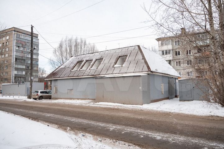 Здание, 214.7 м²