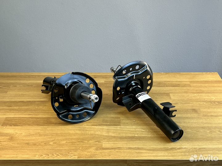 Амортизатор передний Mondeo 4 1720984R 1721075L