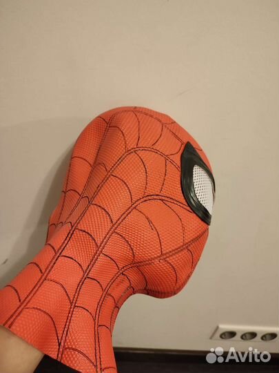 Маска человека паука