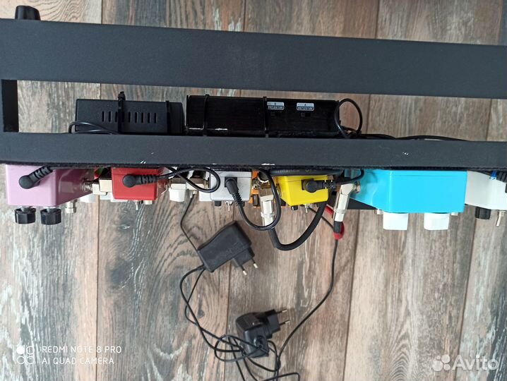 Педалборд с двумя блоками, в состоянии нового