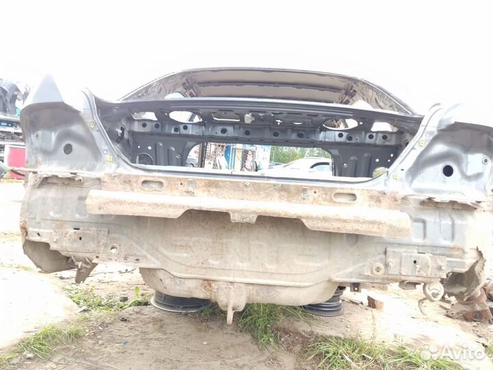 Панель задняя Mitsubishi Lancer 9