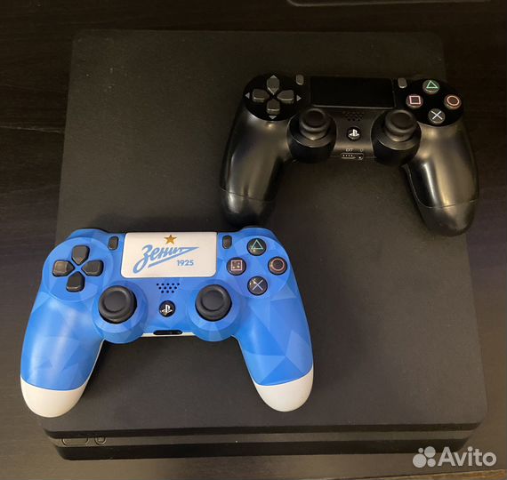 Sony PS4 slim + Fifa 23 + 2 геймпада