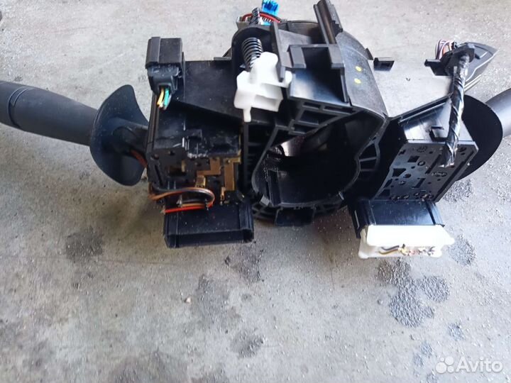 Подрулевой переключатель Renault Laguna 2